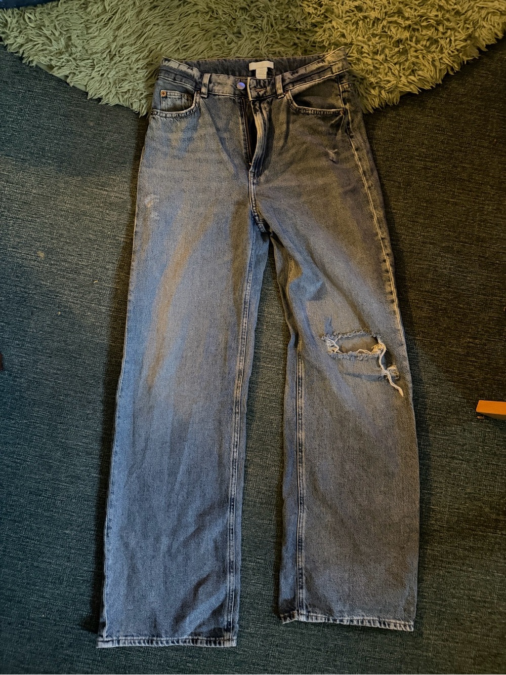 H&M Women's Distressed Straight-Leg Jeans - Light Blue